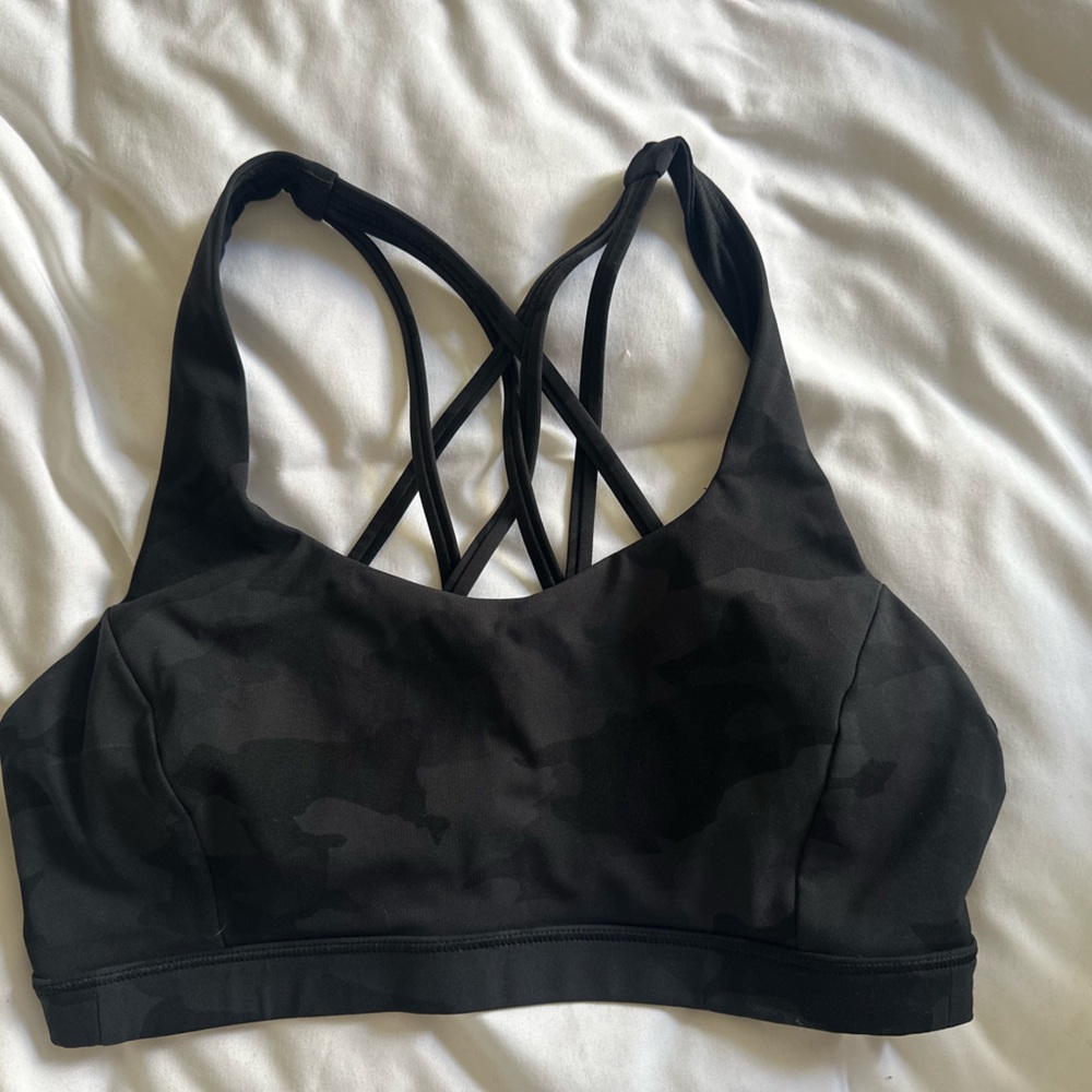 Lululemon sports bra